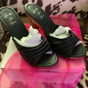 Lucky Lou Rockin’ Tiki